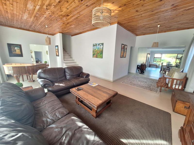 7 Bedroom Property for Sale in Bay View Western Cape